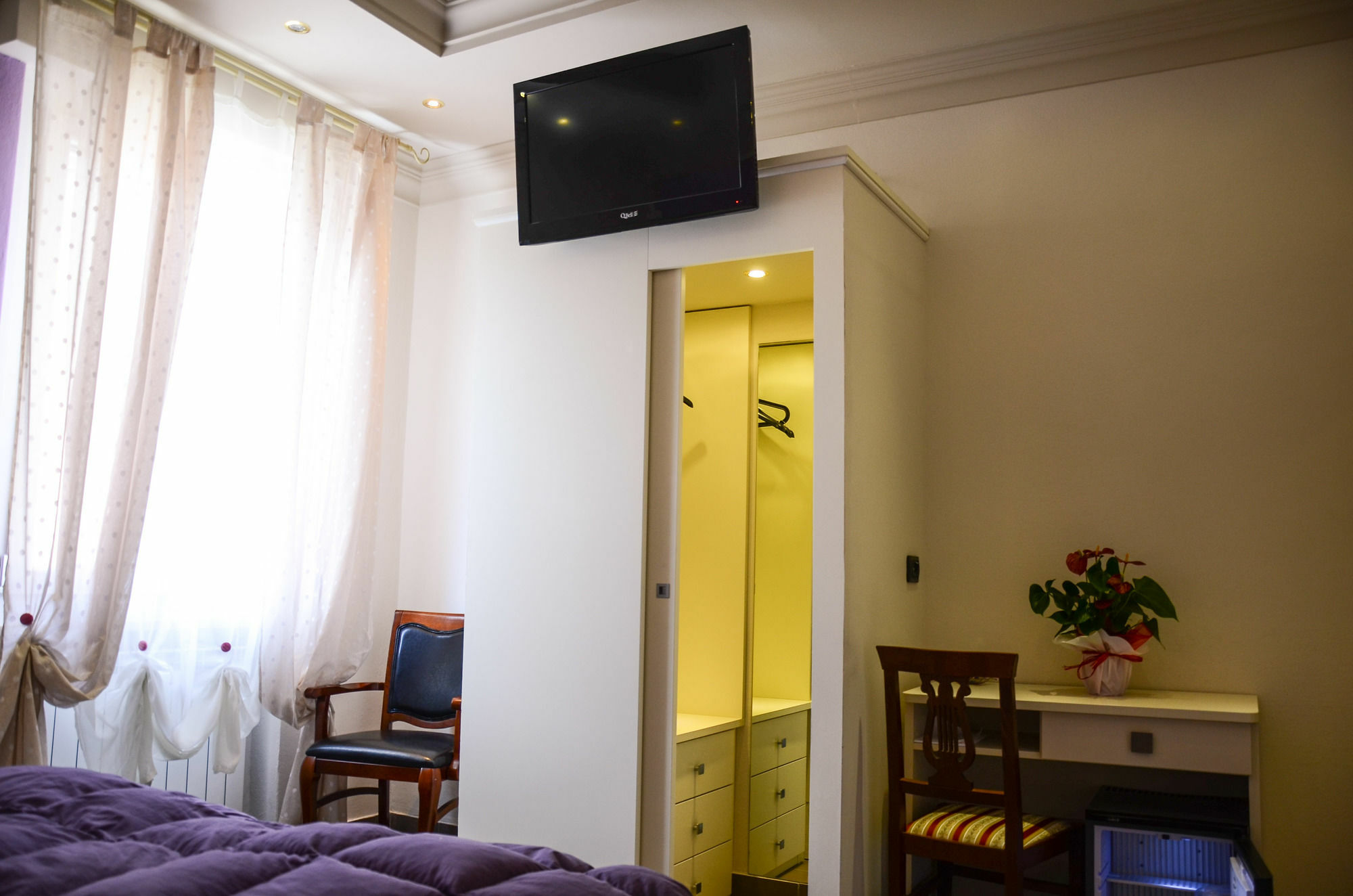 Il Piccolo Piacenza Hotel Bagian luar foto
