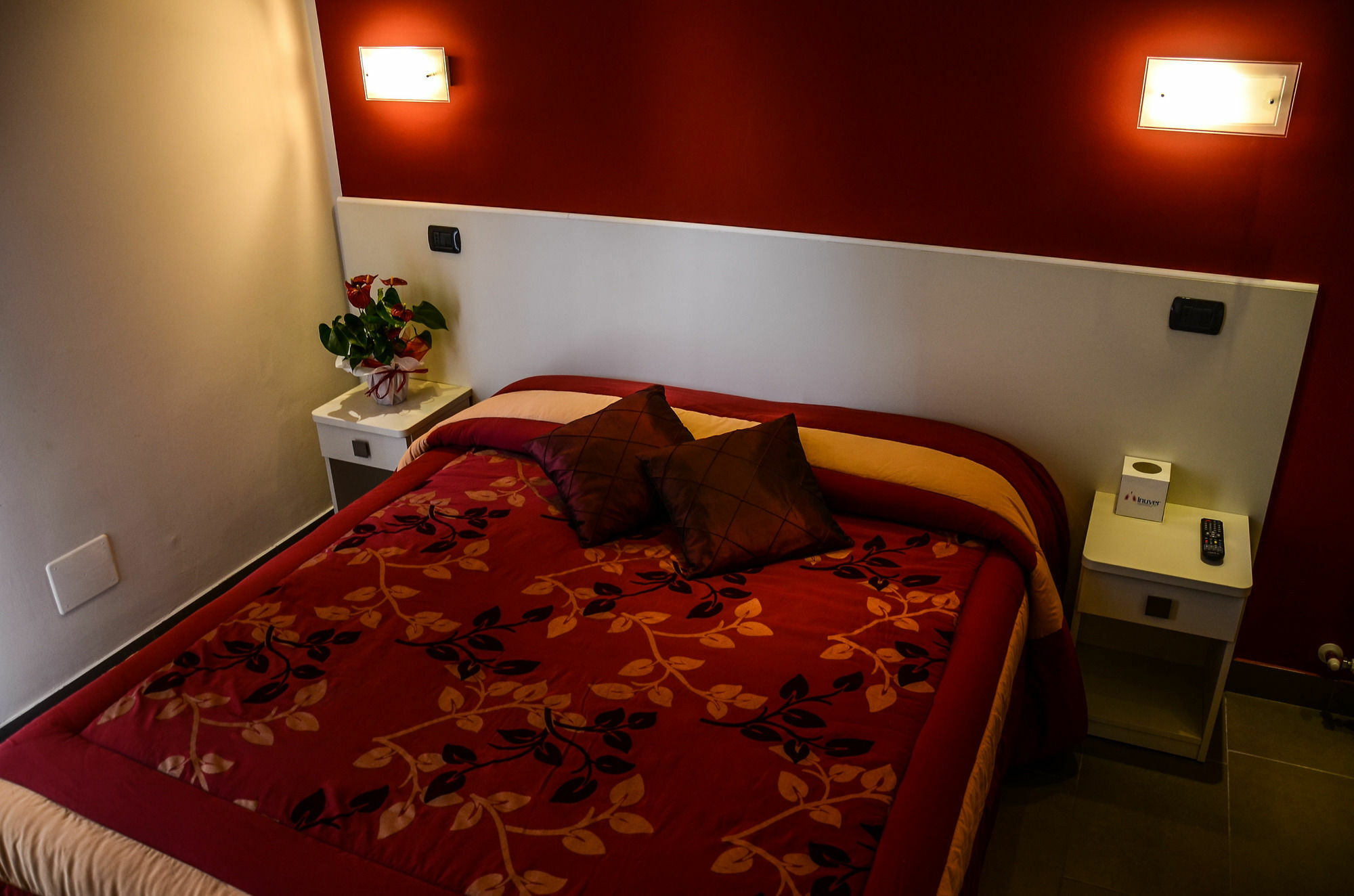 Il Piccolo Piacenza Hotel Bagian luar foto